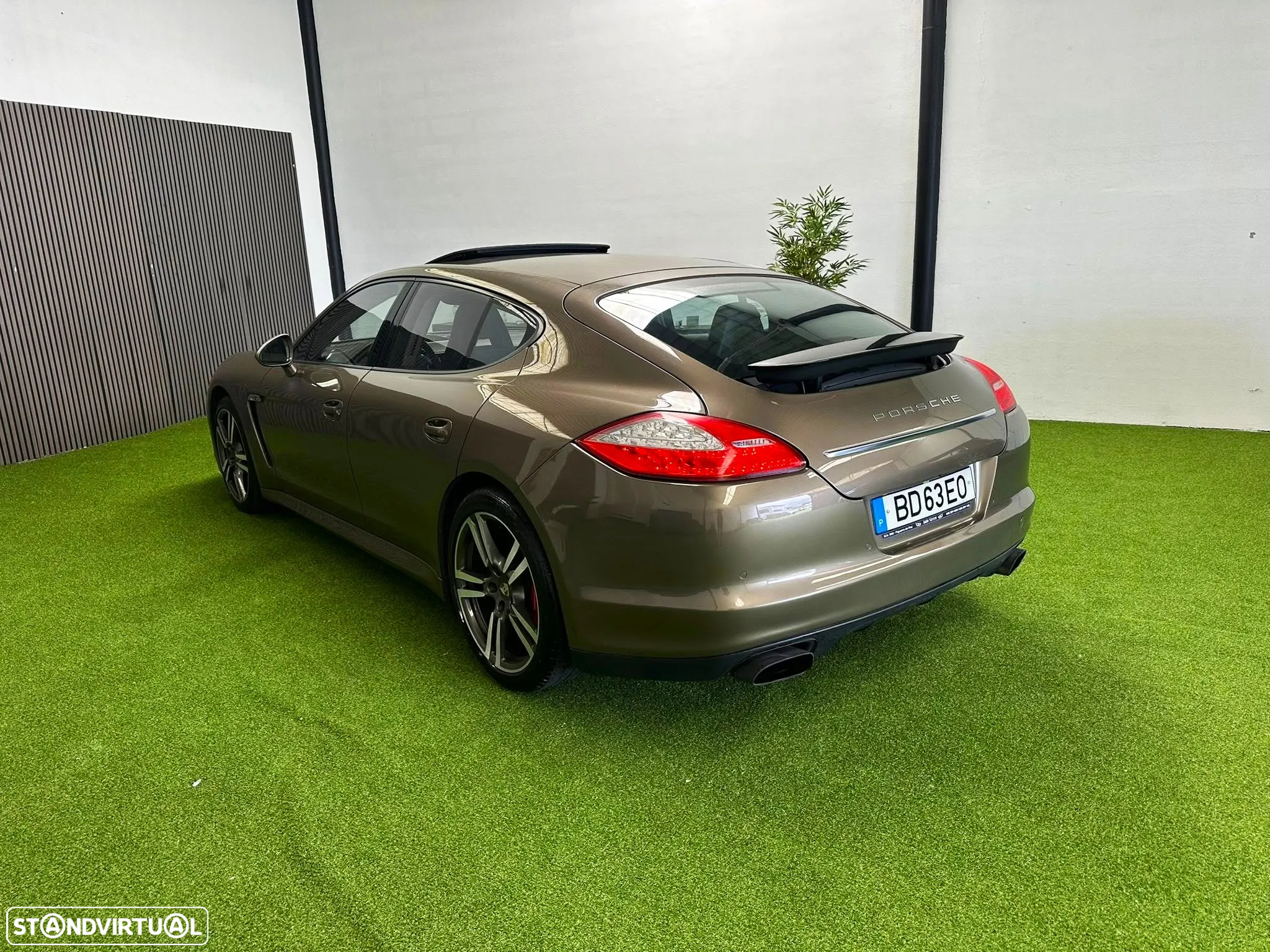 Porsche Panamera PDK - 8
