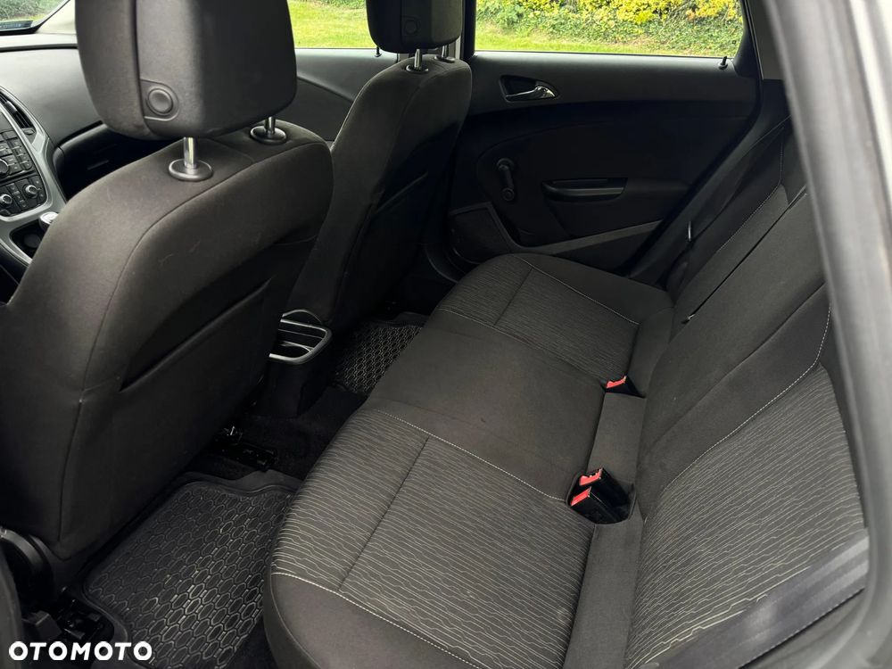 Opel Astra V 1.6 CDTI Dynamic - 24