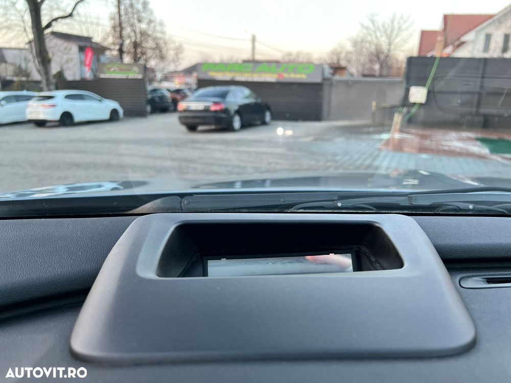 Opel Insignia Sports Tourer 1.6 ECOTEC Diesel Business Innovation - 26