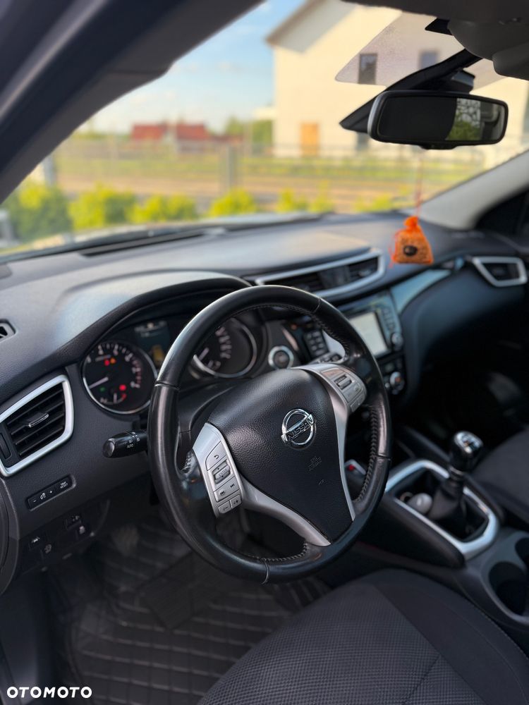 Nissan Qashqai 1.2 DIG-T N-Vision EU6 - 17