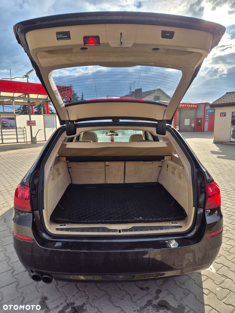 BMW Seria 5 520d Luxury Line - 15