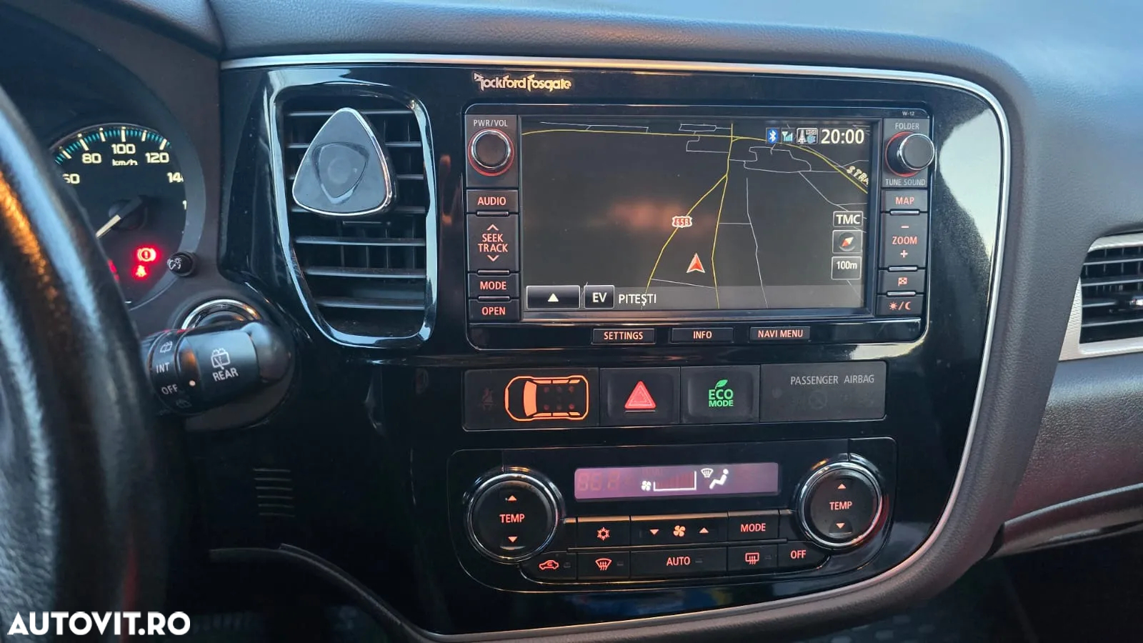 Mitsubishi Outlander 2.0 4WD Plug-In Hybrid Top - 7