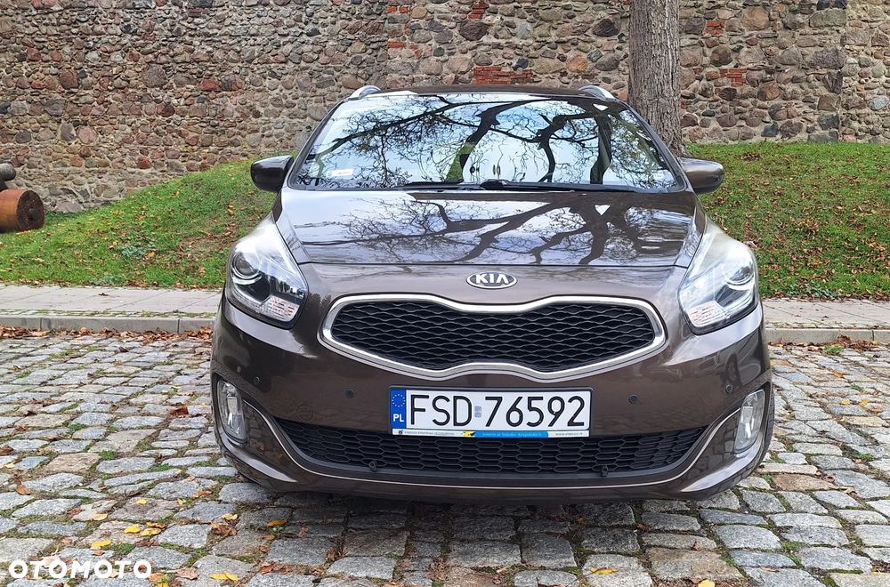 Kia Carens - 3