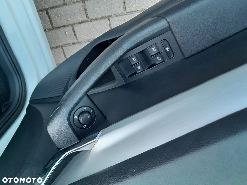 Skoda Octavia 2.0 TDI DSG Premium Edition - 11