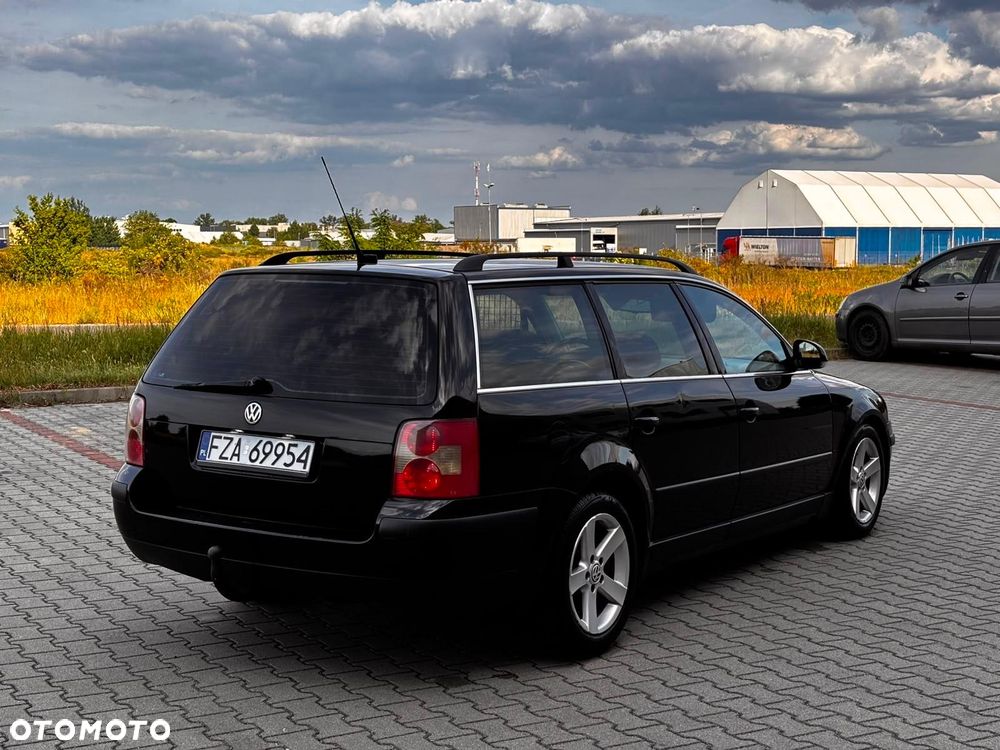 Volkswagen Passat - 4
