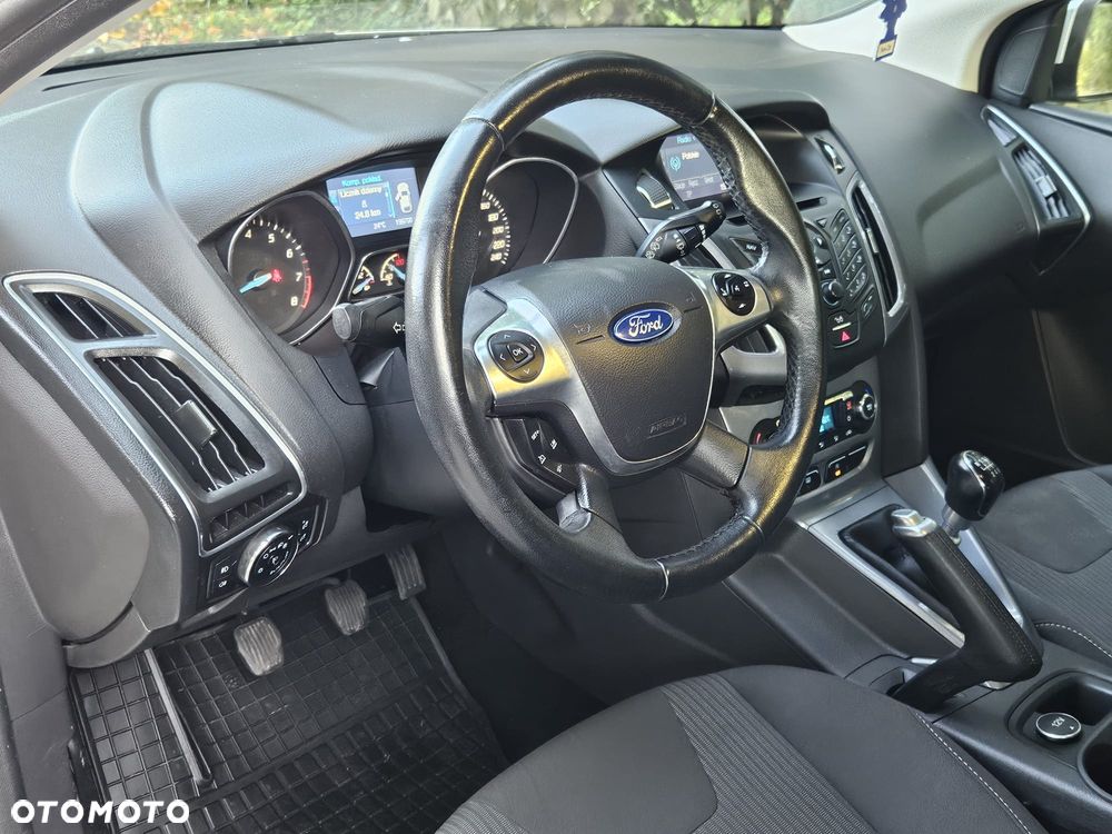 Ford Focus - 13