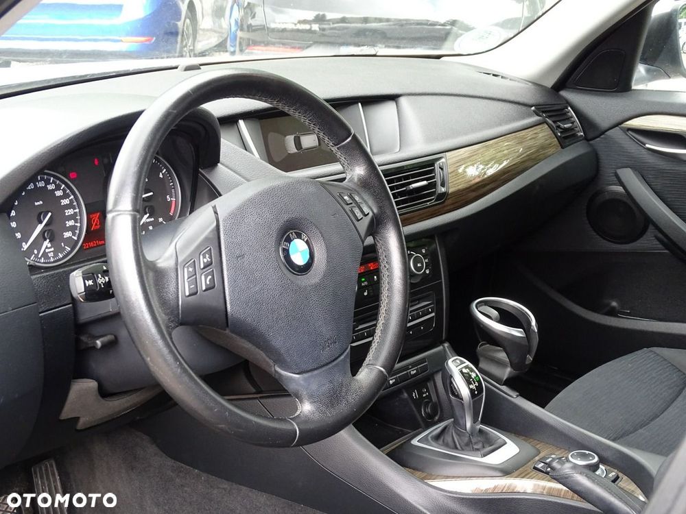 BMW X1 - 15