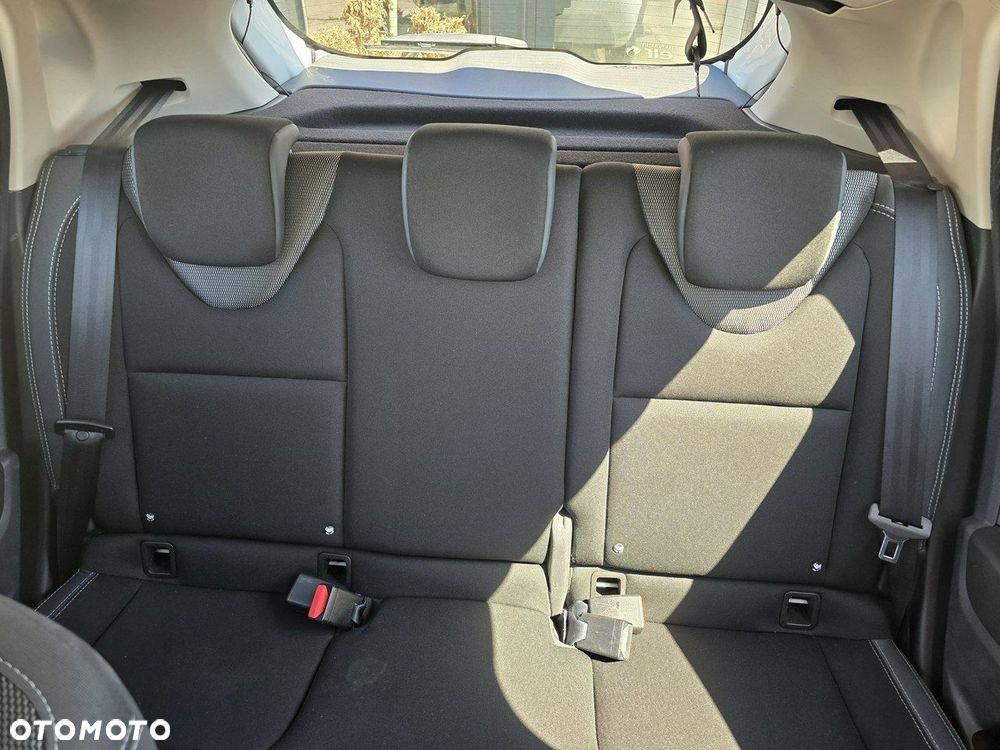 Renault Clio - 12