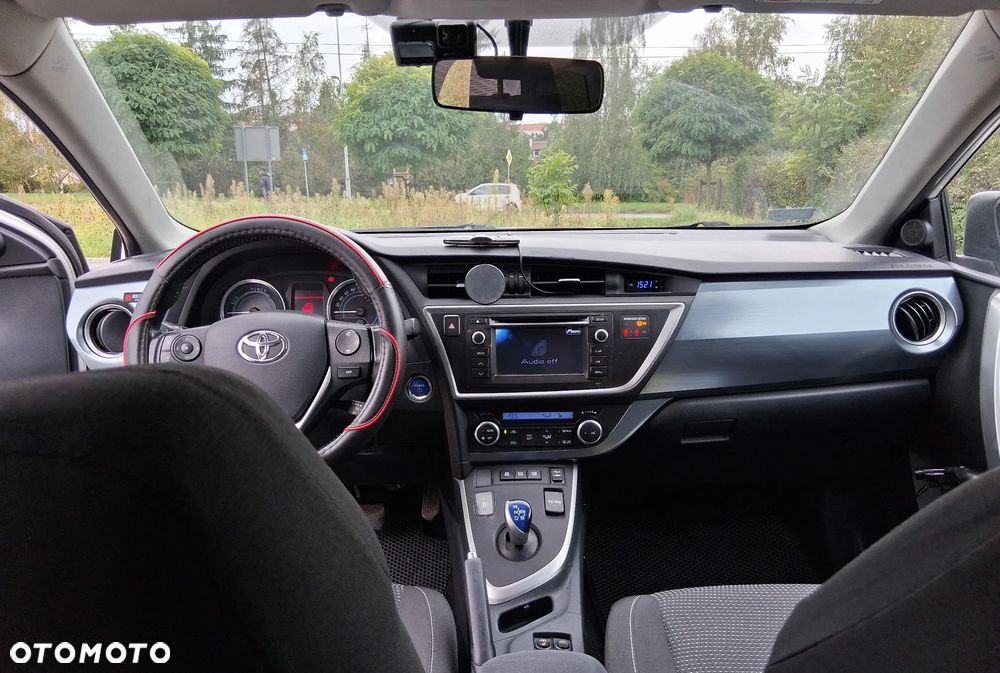 Toyota Auris 1.8 HSD Luna - 7