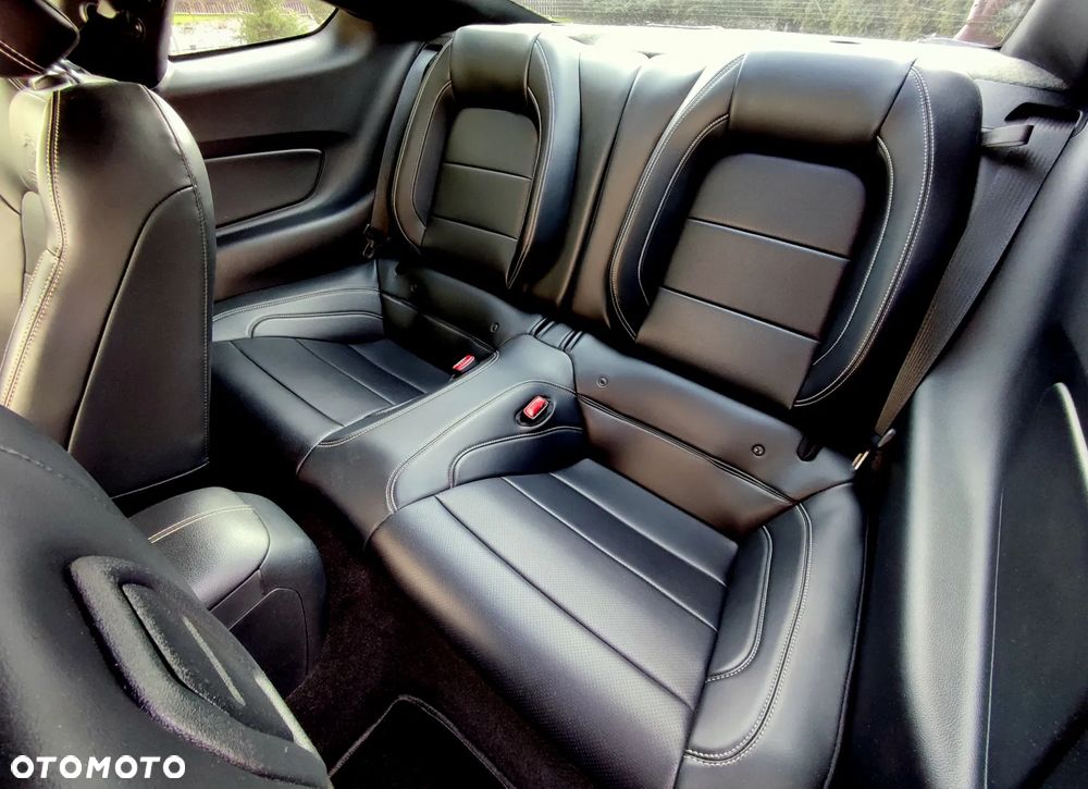 Ford Mustang 2.3 Eco Boost - 10
