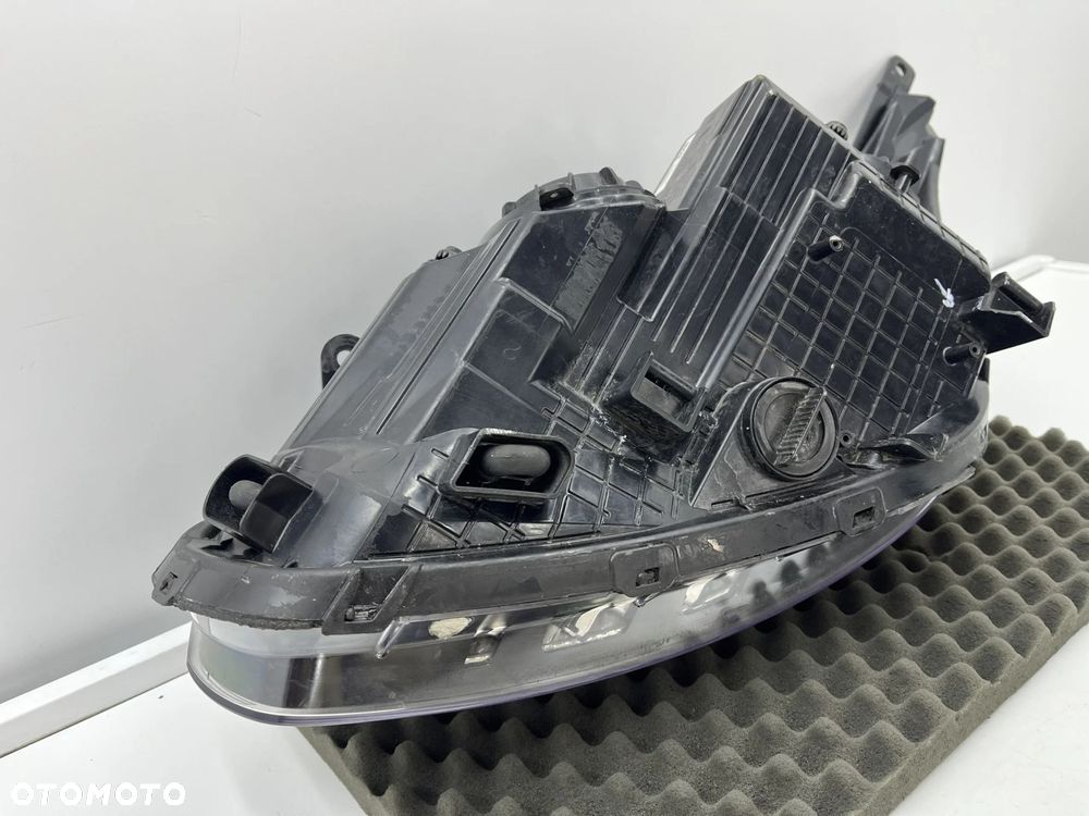 Lampa reflektor Kia Ceed II 2 Proceed 2 II 12-18r. prawa przednia soczewka + pasek LED prawy przód E - 14