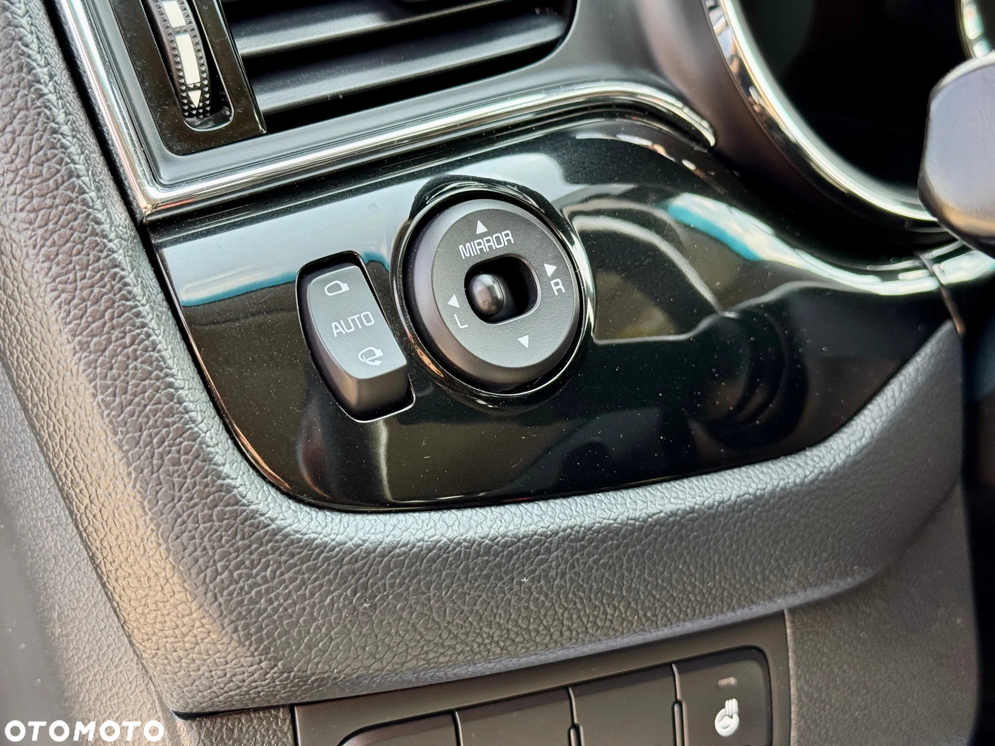 Kia Ceed 1.6 GDI DCT Platinum Edition - 32