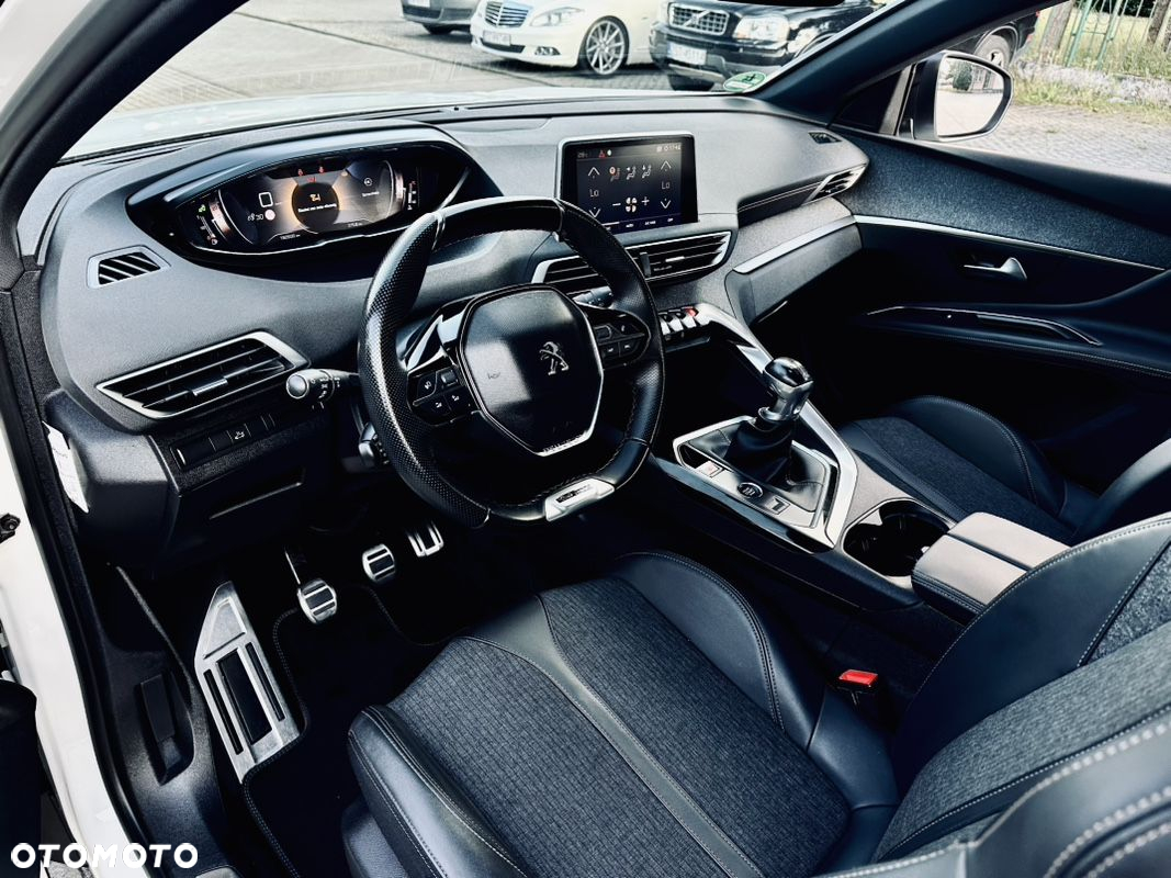 Peugeot 3008 1.5 BlueHDi GT S&S - 29