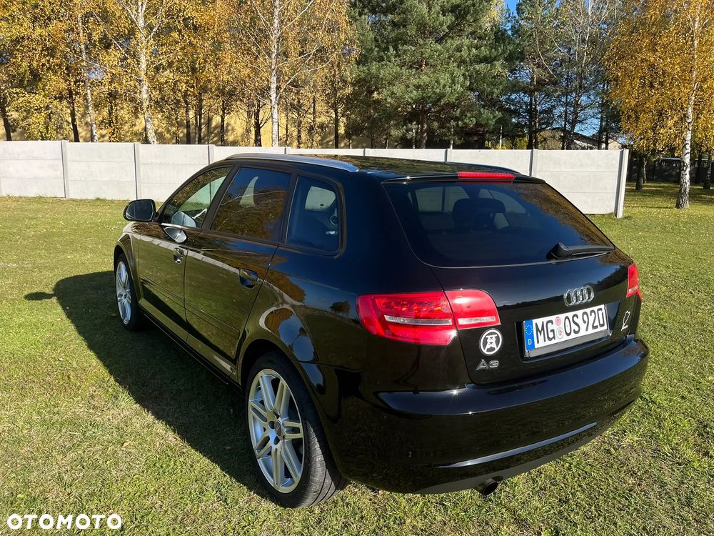 Audi A3 Sportback 1.6 Ambiente - 3