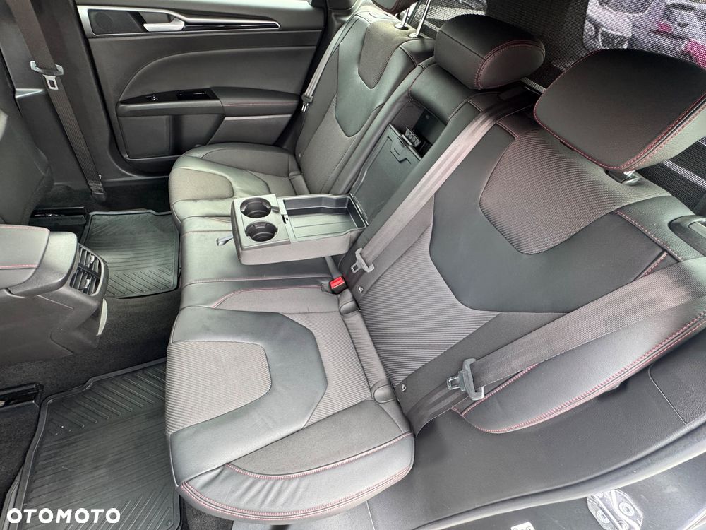 Ford Mondeo 2.0 TDCi ST-Line X - 39