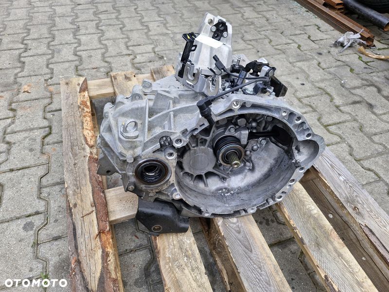 kia ceed iii 3 1.5 t-gdi skrzynia biegów manual 6b wnj6c - 1