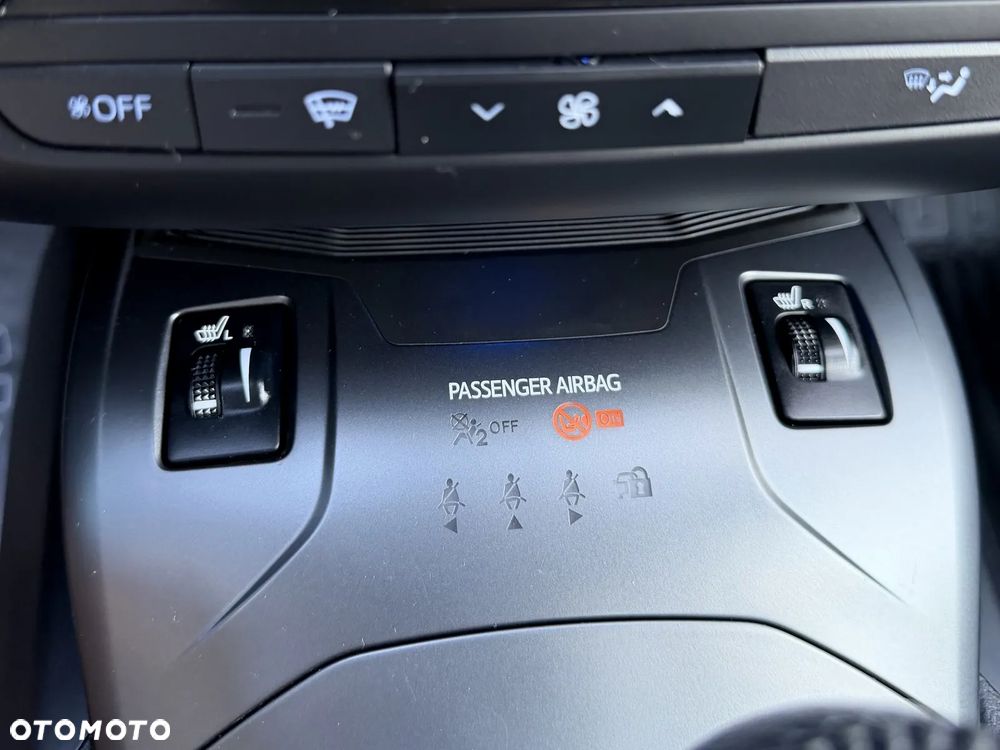 Toyota Avensis 1.8 Prestige MS - 14