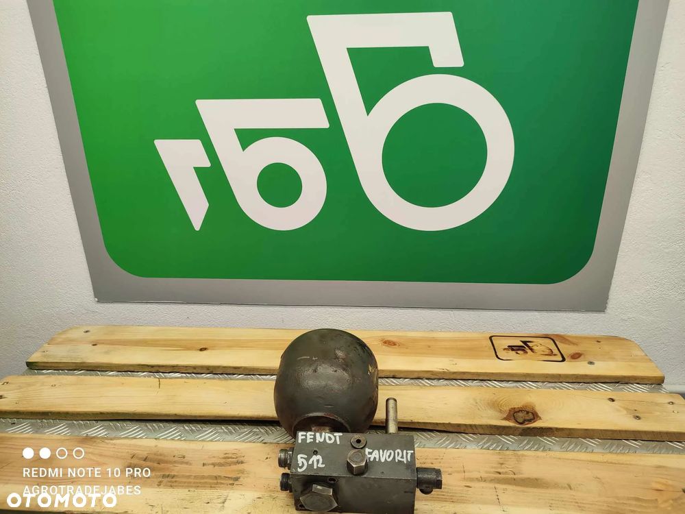 Blok hydrauliczny Fendt 512 Favorit (916950010020) - 1