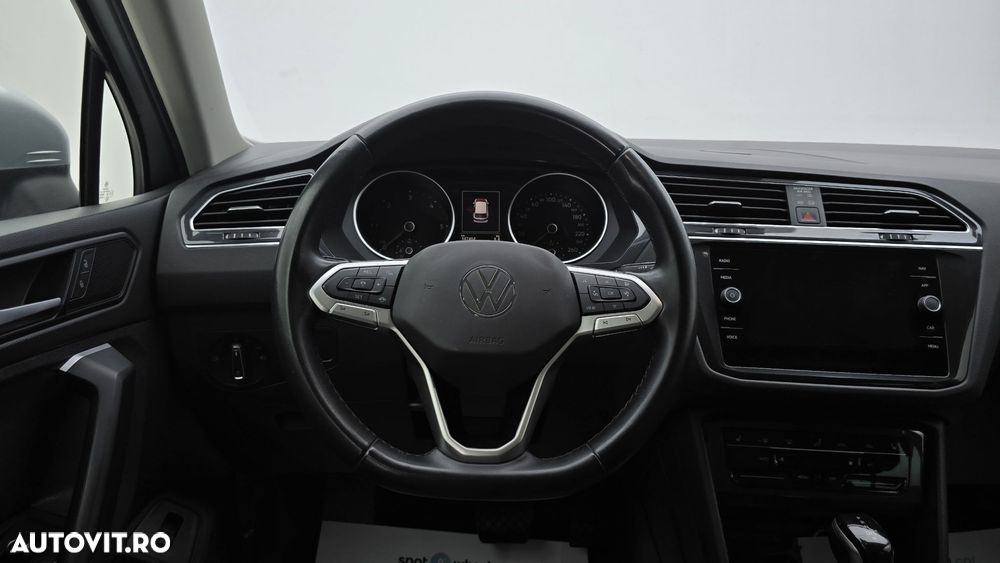 Volkswagen Tiguan 2.0 TDI SCR DSG 4Motion Life - 15