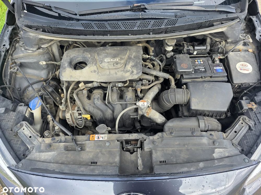 Kia Ceed - 12