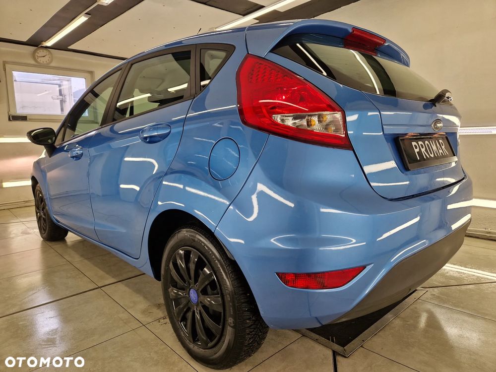 Ford Fiesta 1.25 Ambiente EU5 - 13