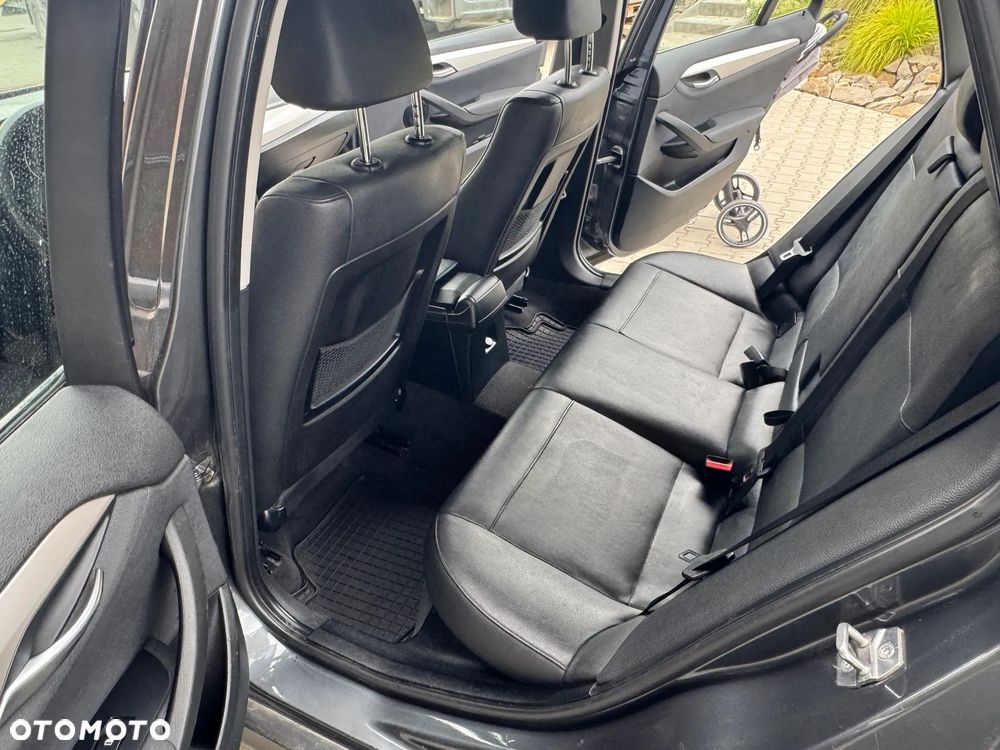 BMW X1 xDrive20d - 8