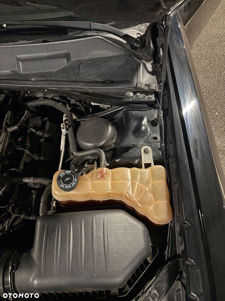 Dodge Challenger - 22