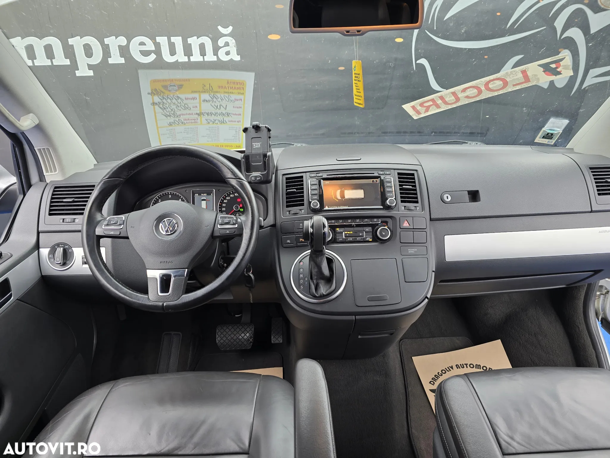 Volkswagen Caravelle - 5