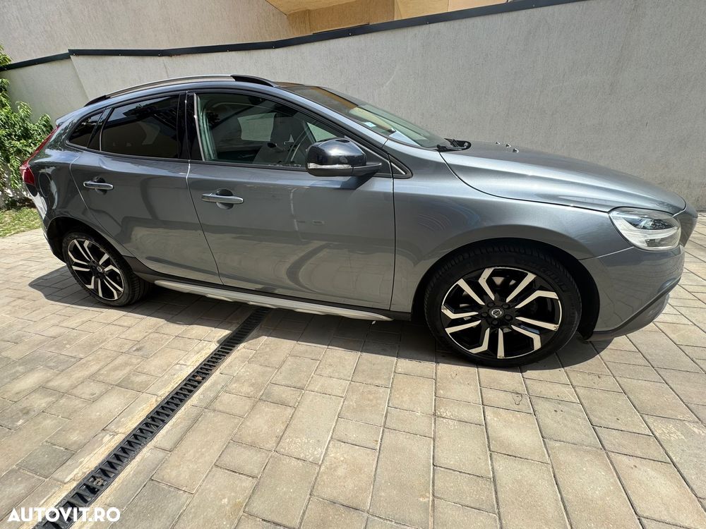 Volvo V40 D2 Aut. Momentum - 16