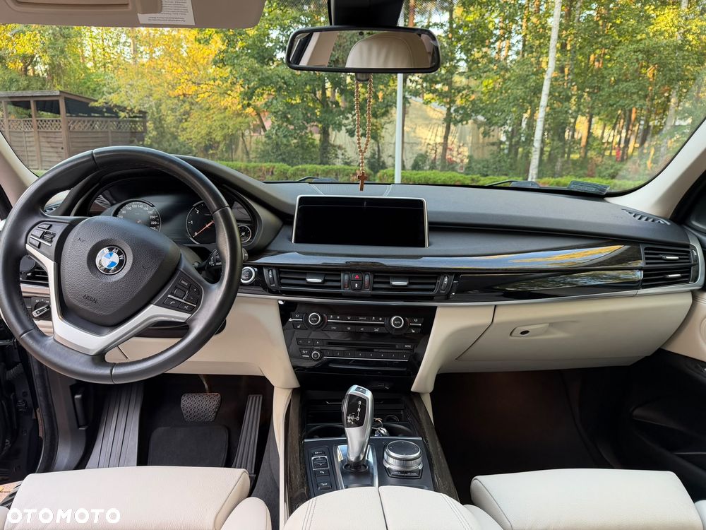 BMW X5 xDrive25d - 23