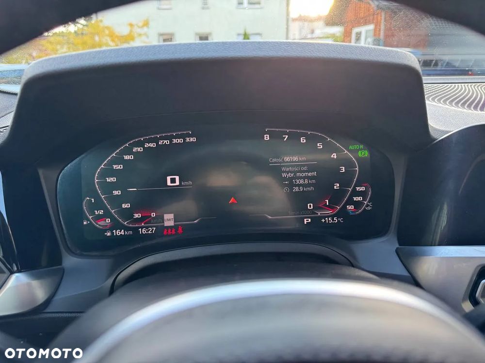 BMW Seria 3 330i xDrive Sport Line - 10