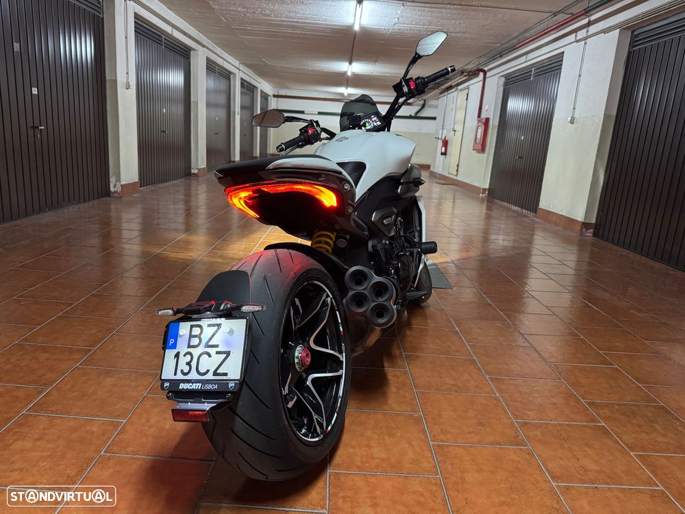 Ducati XDiavel V4 - 25