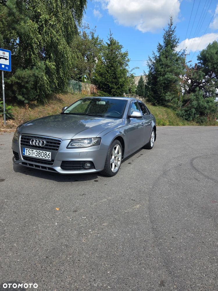 Audi A4 Limousine - 4