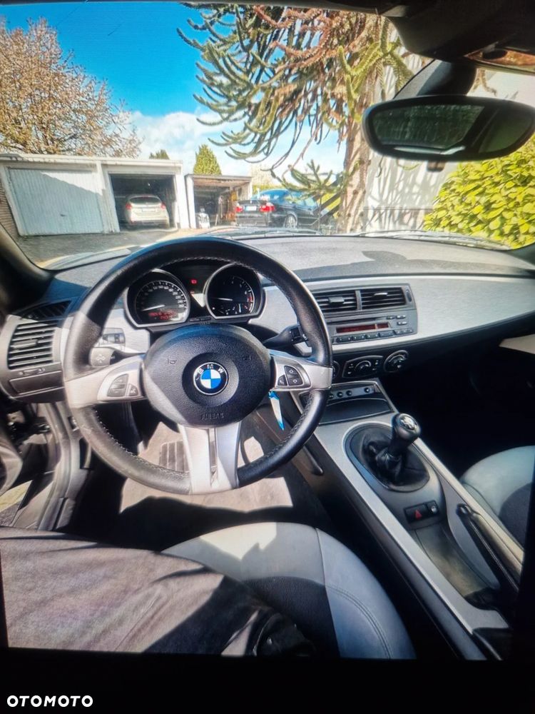 BMW Z4 2.2i - 8