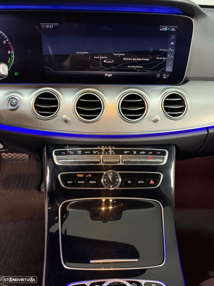 Mercedes-Benz E 300 de 4Matic 9G-TRONIC Avantgarde - 12