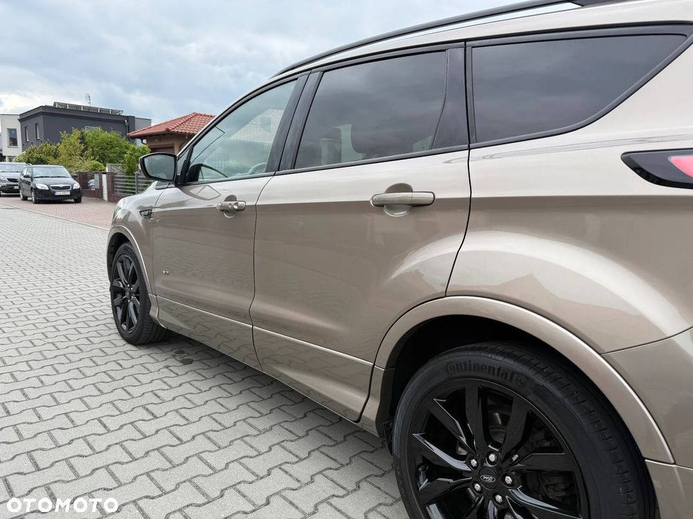 Ford Kuga 2.0 TDCi AWD ST-Line - 22