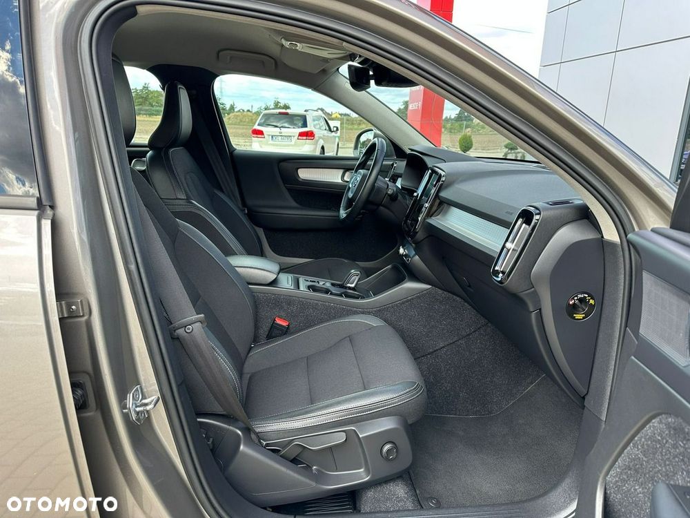 Volvo XC 40 T3 Geartronic Momentum - 15