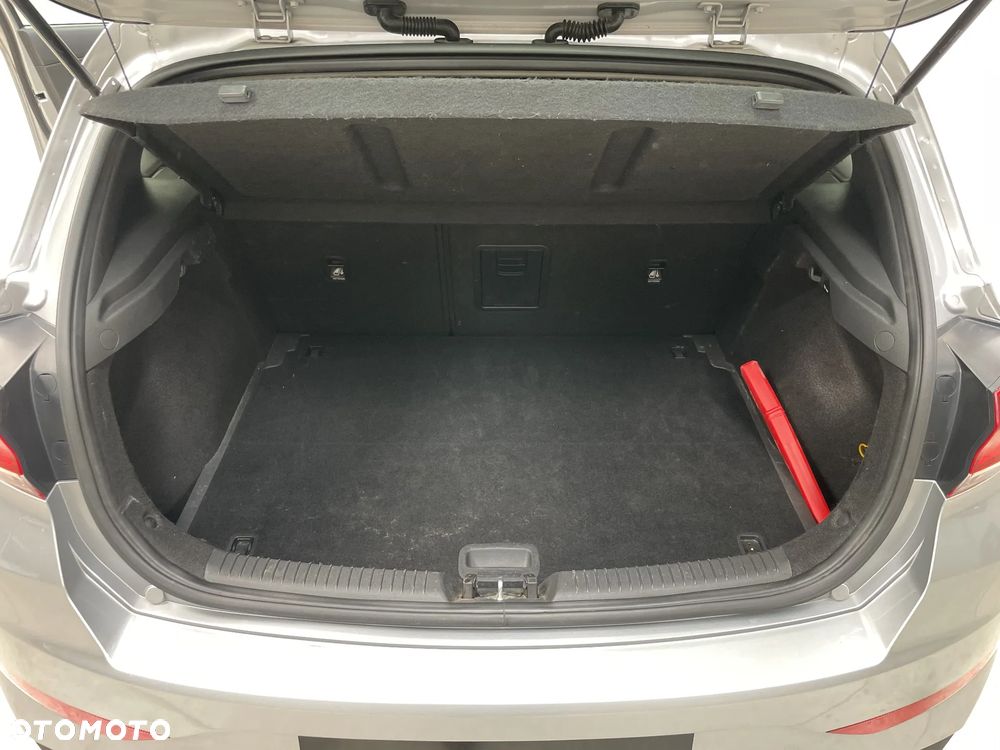 Hyundai i30 1.5 DPI Smart - 18