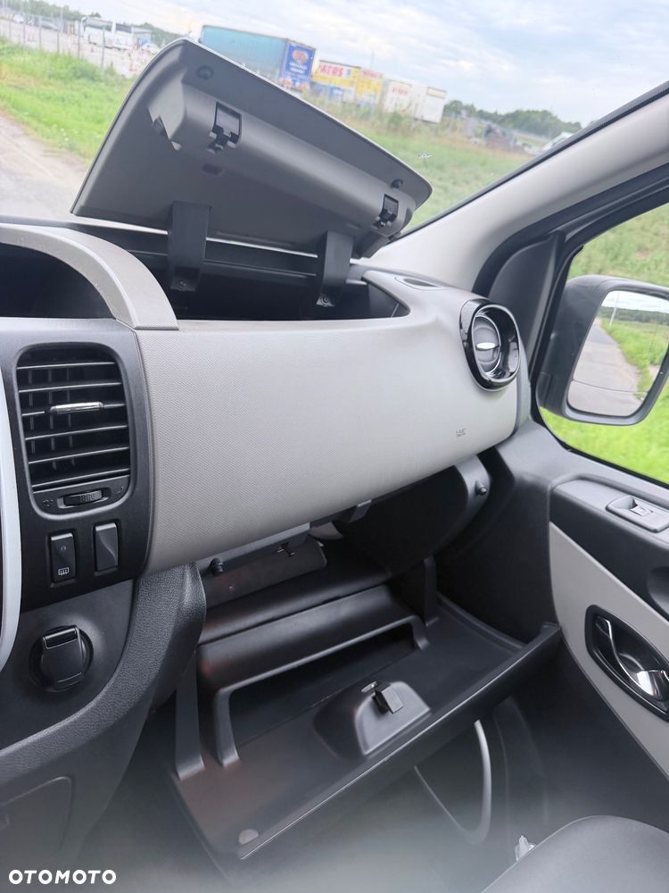 Renault Trafic - 21