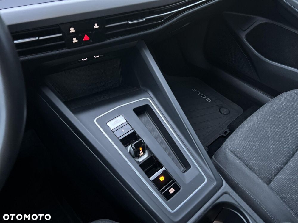 Volkswagen Golf Variant - 19