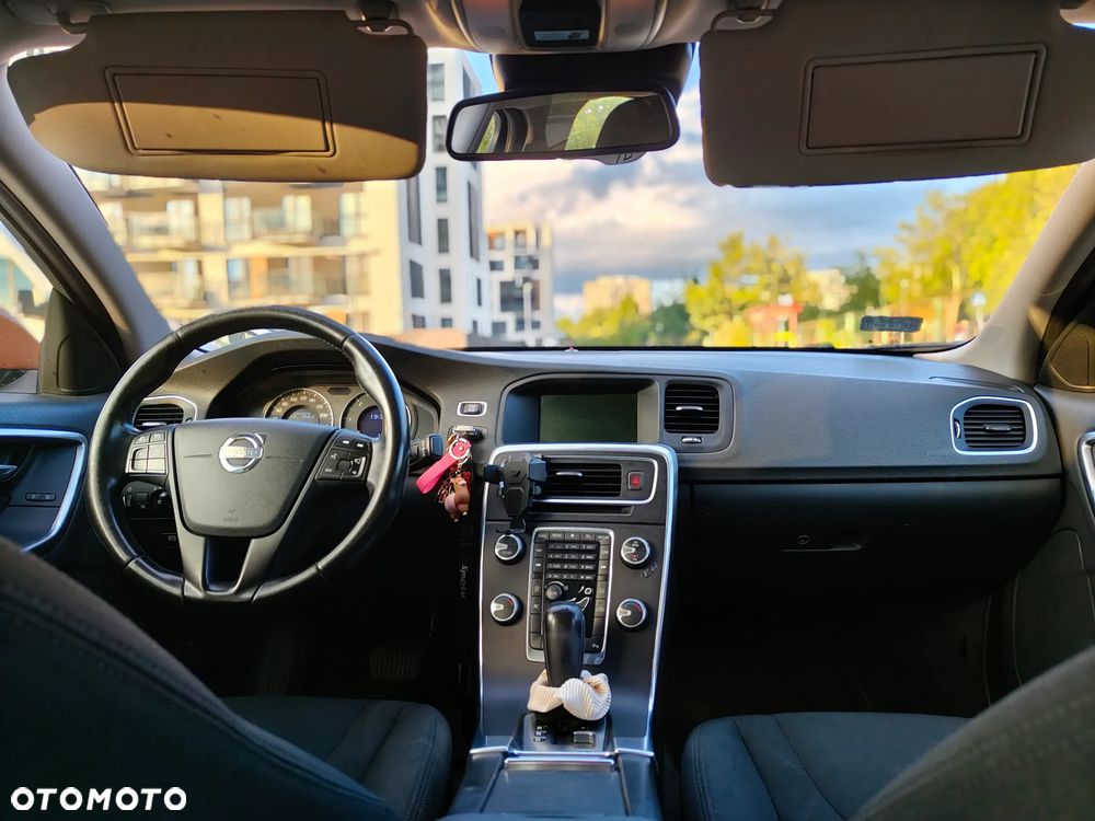 Volvo S60 D3 Geartronic Momentum - 7