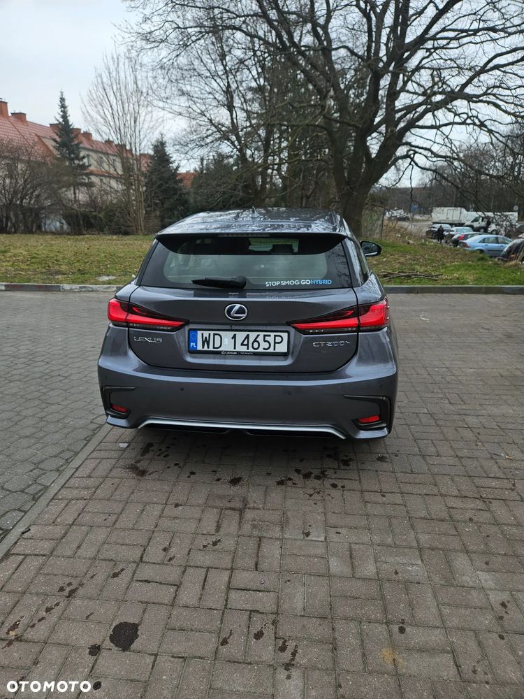 Lexus CT 200h Business Edition - 8