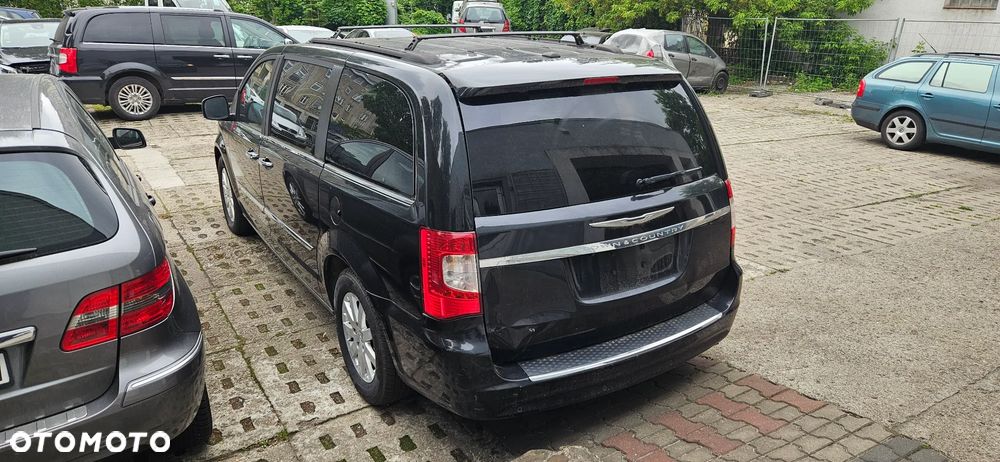 Chrysler Town & Country 3.6 Touring - 10