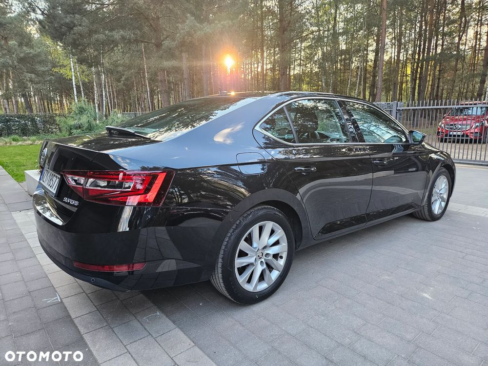Skoda Superb 2.0 TDI Style - 17