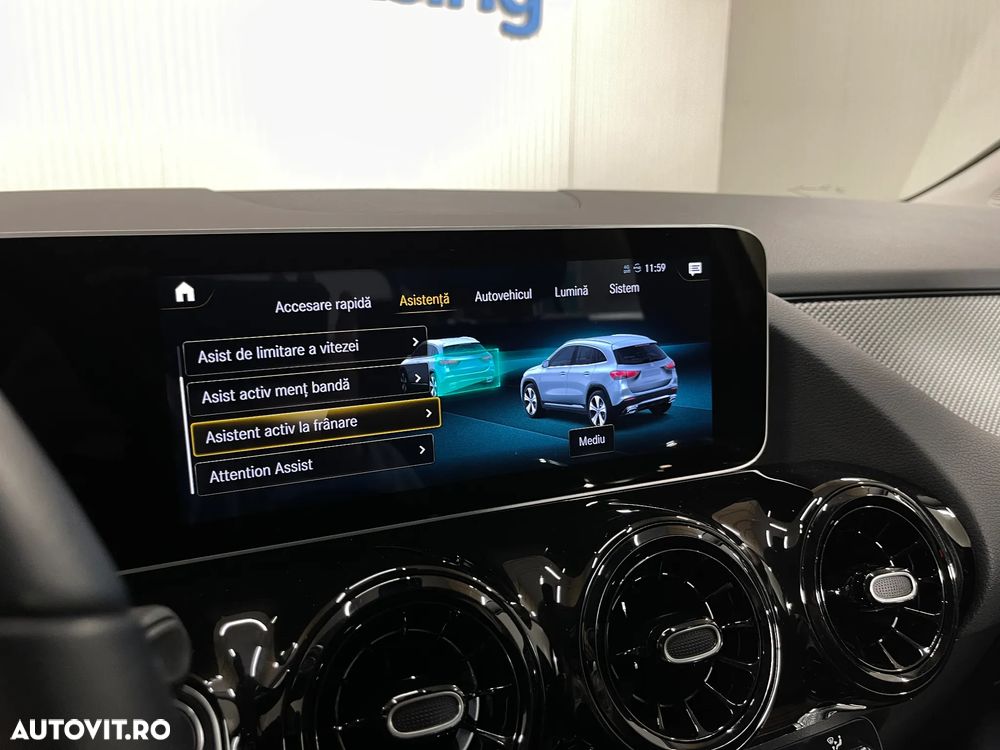 Mercedes-Benz GLA - 17