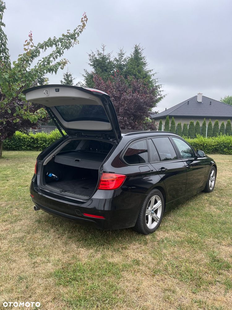 BMW Seria 3 318d DPF - 13
