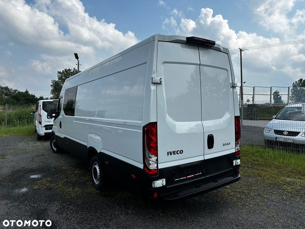 Iveco Daily Brygadówka 7 os Kamera Bagażnik - 5