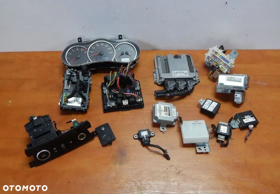 Zestaw startowy czytnik komputer Renault KOLEOS I 08-14 2.0 dci Łuków częsci