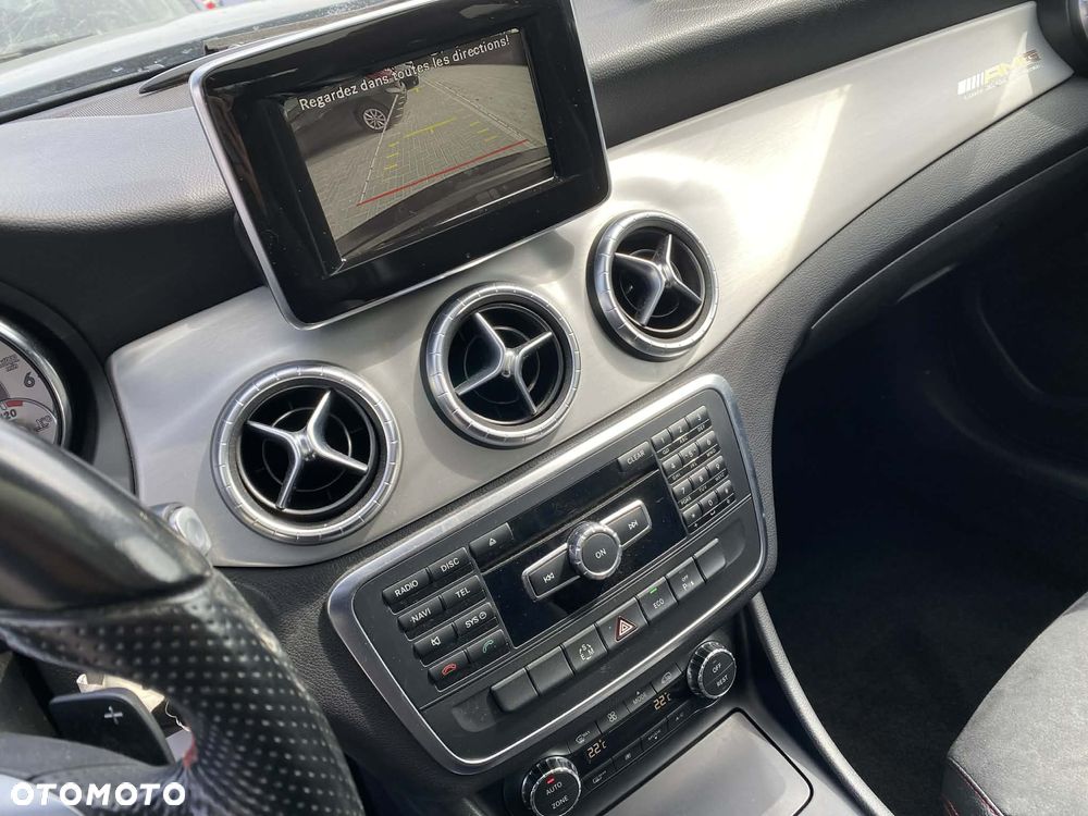 Mercedes-Benz CLA 220 CDI 7G-DCT AMG Line - 18