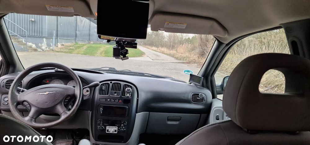 Chrysler Grand Voyager 3.3 Limited S&G - 14